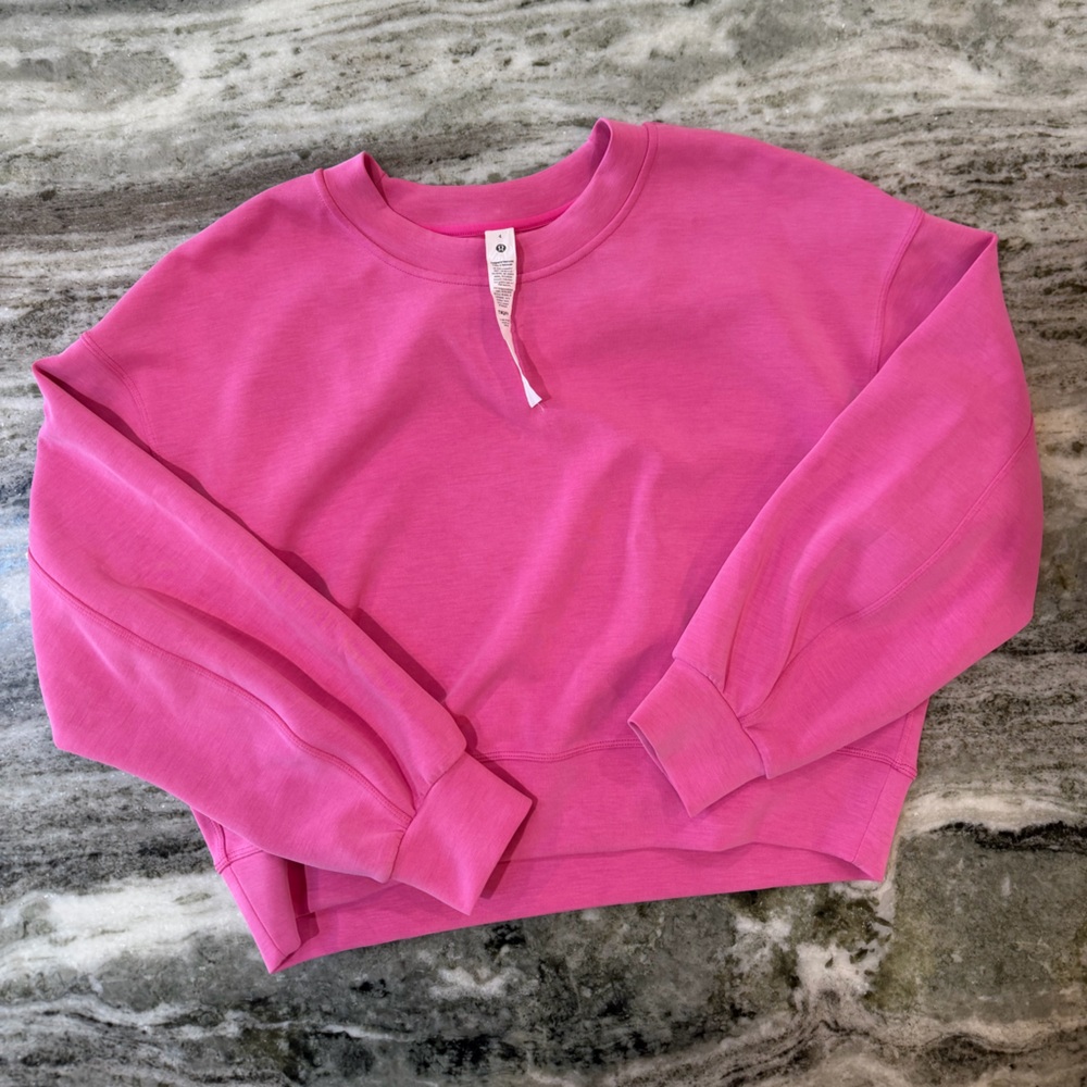 Lululemon Softstreme Perfectly Oversized Cropped Crew
Sonic Pink - Picture 4 of 10